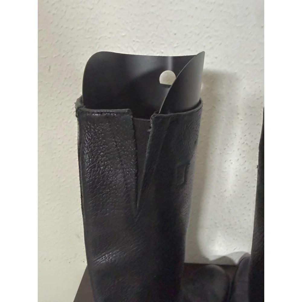 Tory Burch Keaton Pebble Leather Riding Boots Black Sz 7 Luxury Equestrian Chic
