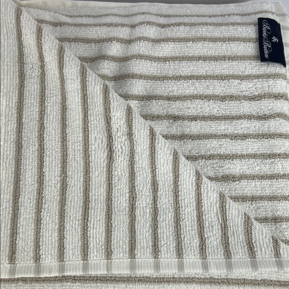 Brooks Brothers new set
