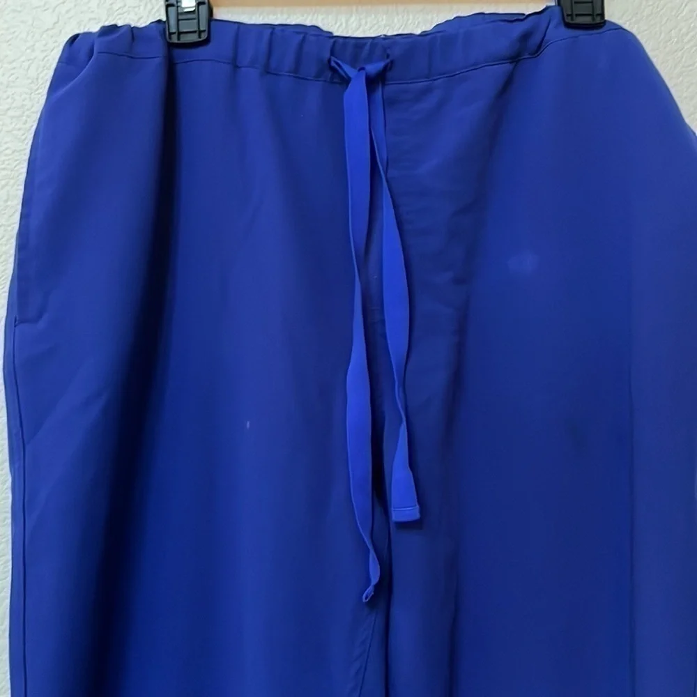 Figs drawstring waist