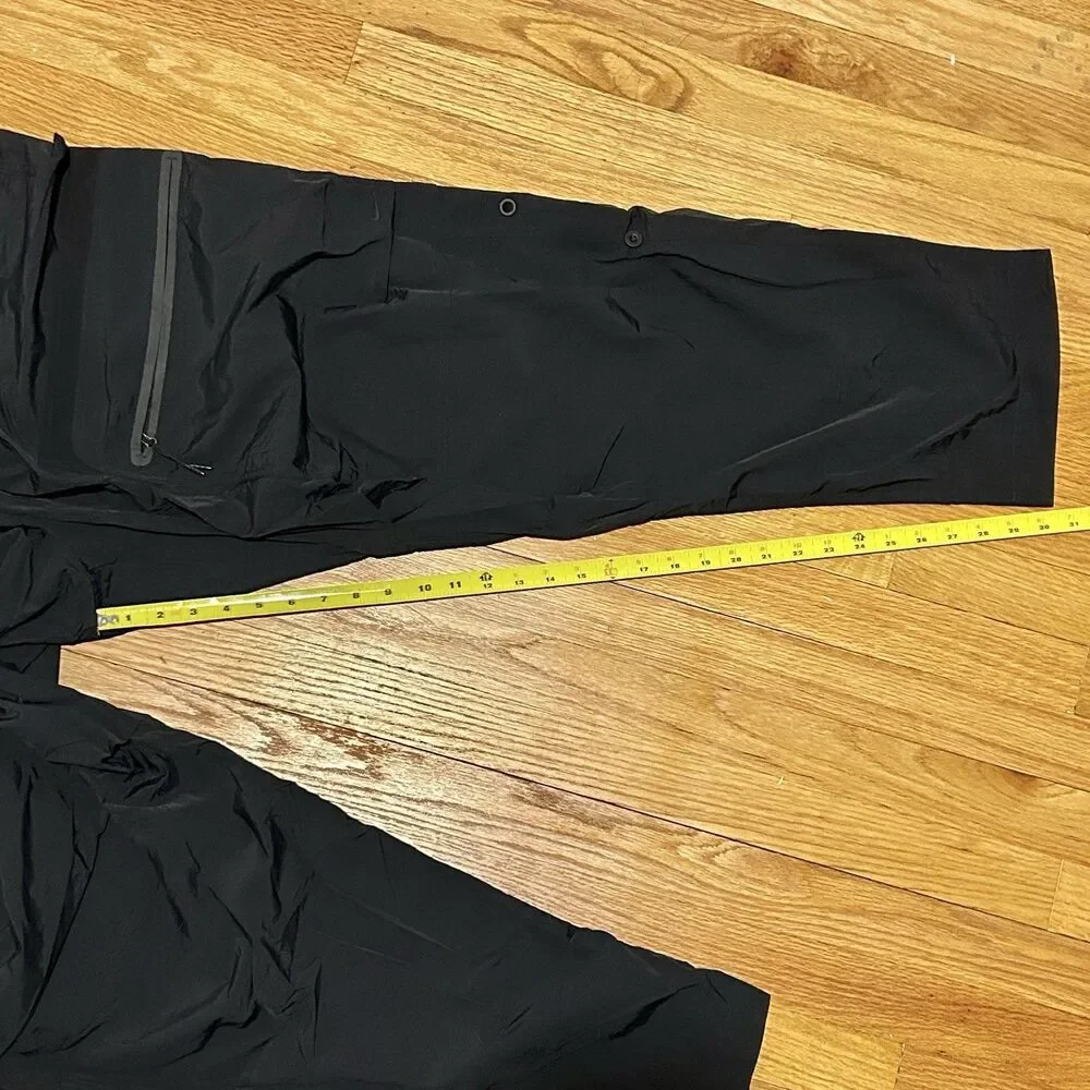 Nike Tech Woven Men’s Size XL-Tall Black Lifestyle Cargo Pants
