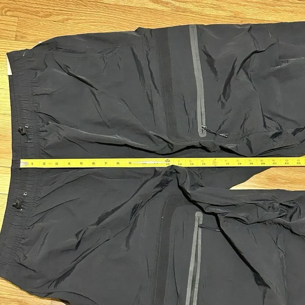 Nike Tech Woven Men’s Size XL-Tall Black Lifestyle Cargo Pants