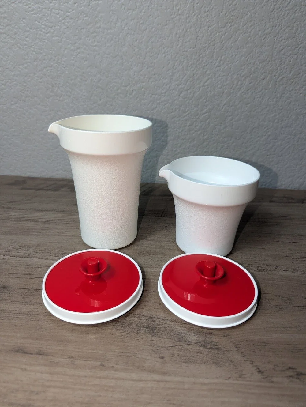 Tupperware creamer sugar