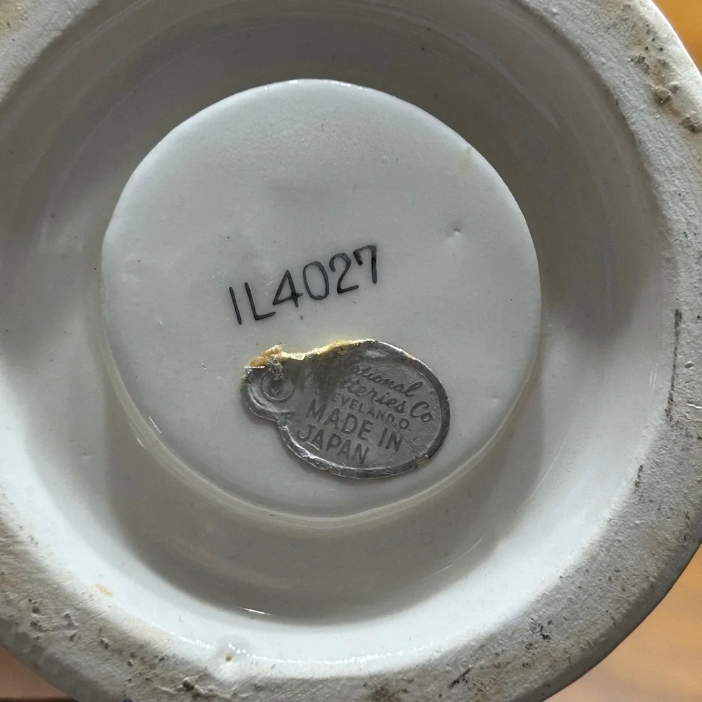 N/A vintage ceramic