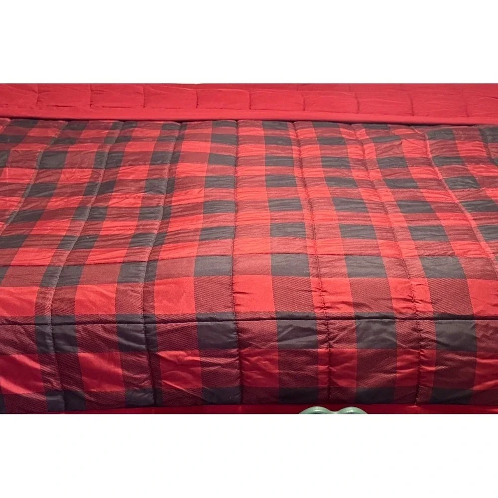 Woolrich Queen Quilt Reversible Buffalo Plaid Red Black Blanket Comforter Flaw