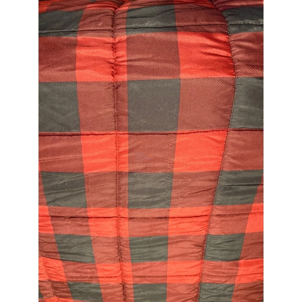 Woolrich Queen Quilt Reversible Buffalo Plaid Red Black Blanket Comforter Flaw