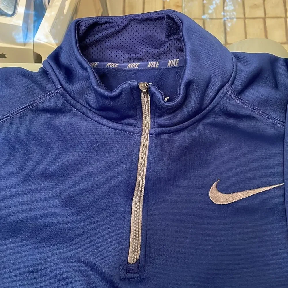 Nike therma-fit sweatshirt medium blue grey embroidered logo upfront