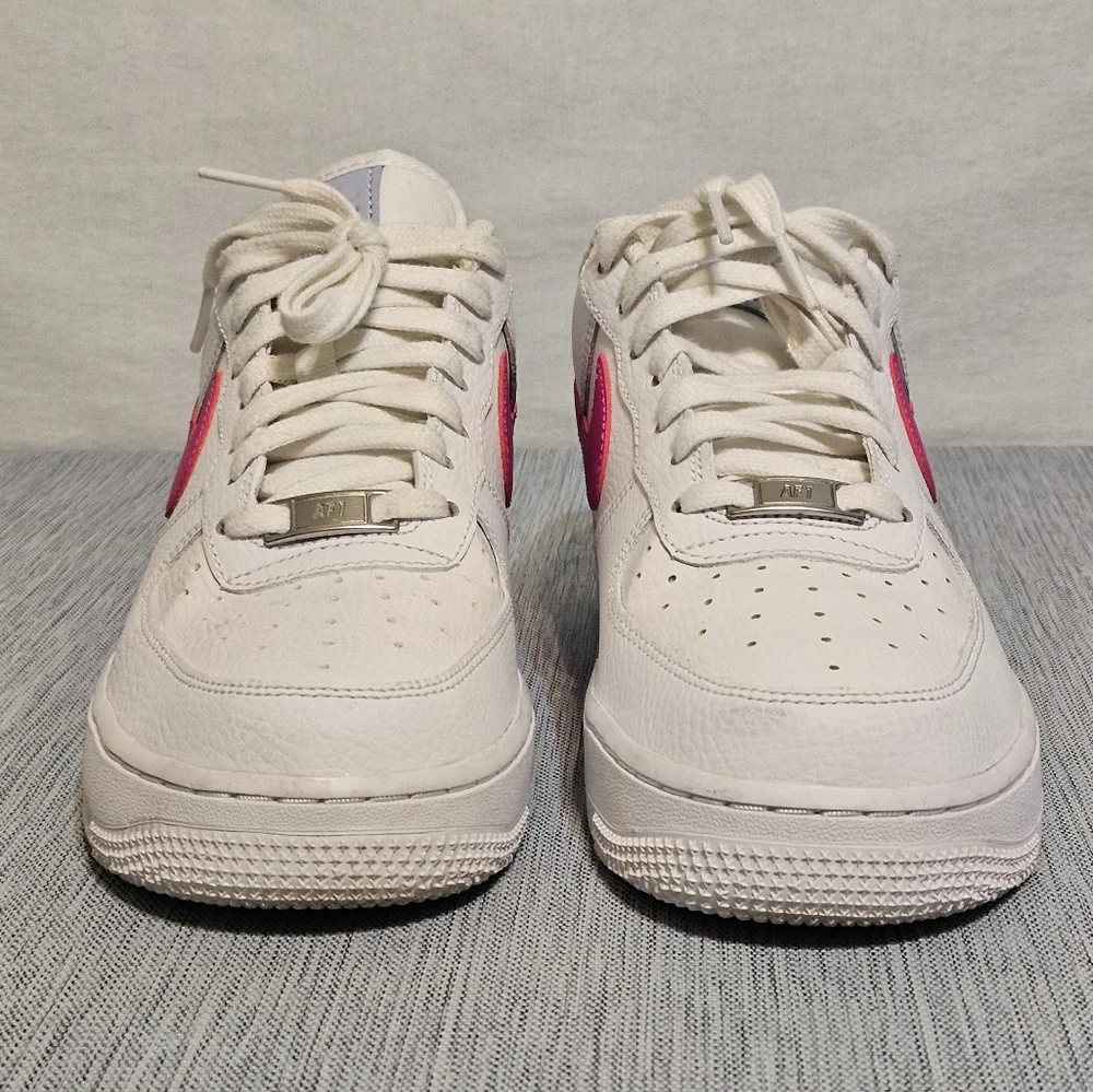 Nike shoes youth
