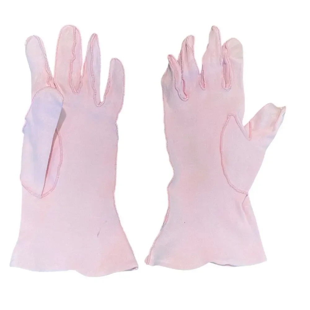 unknown gloves noted nylon