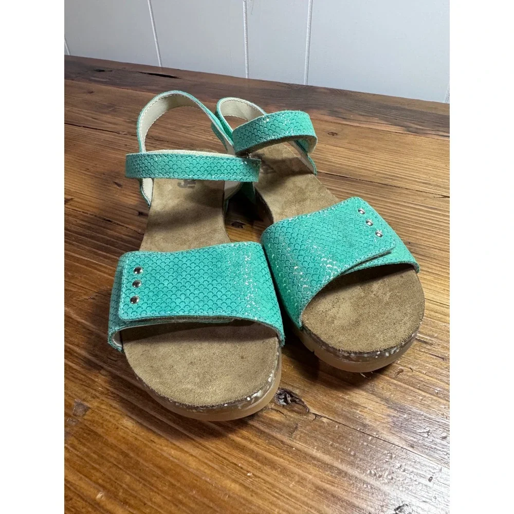 Bopy seafoam green