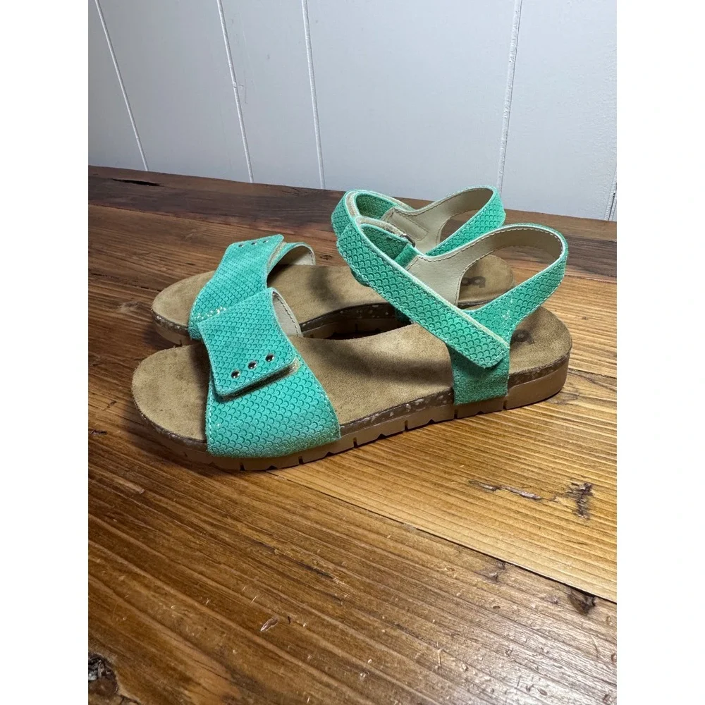 Bopy seafoam green
