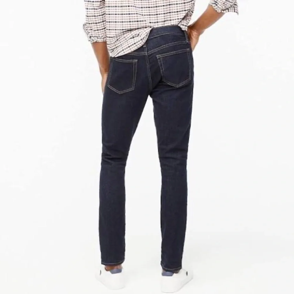 J. Crew Factory features stretch