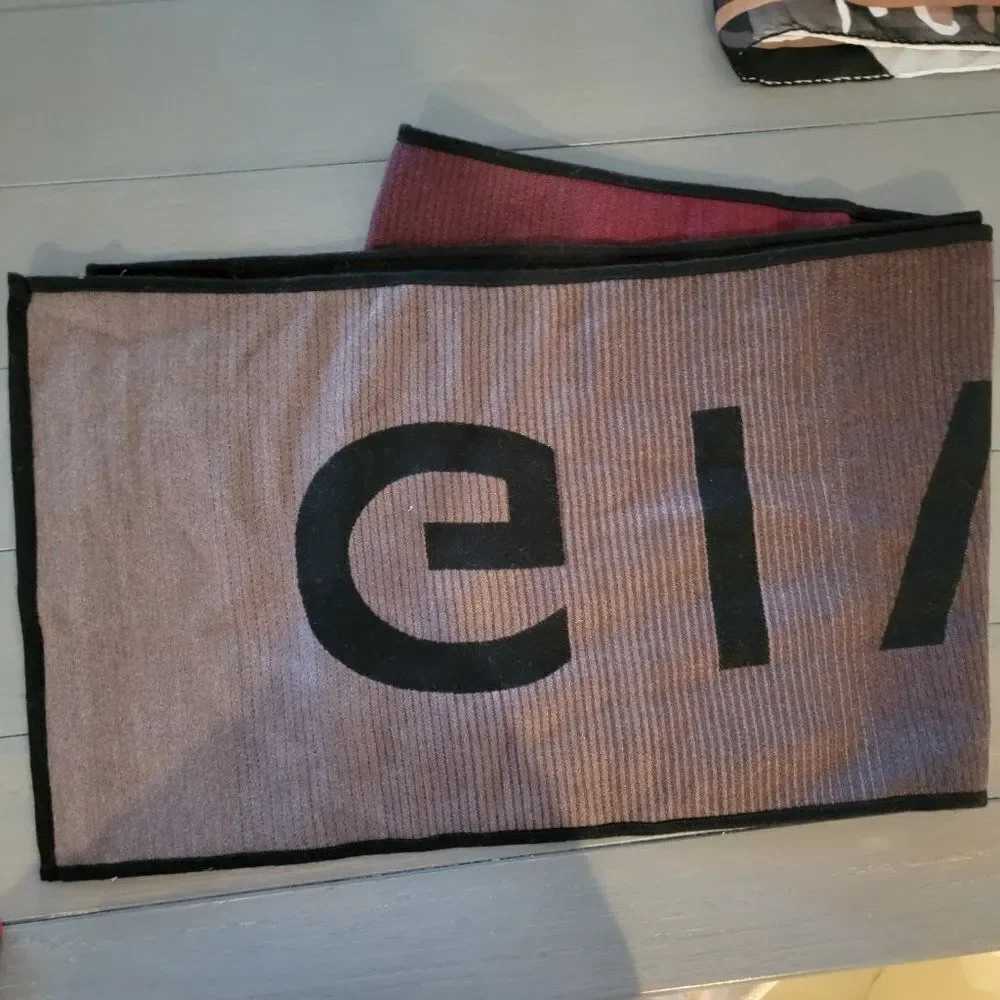 Givenchy signature logo