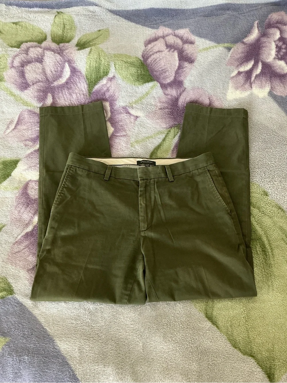Banana Republic Emerson Straight Lived-In Chino Pants
