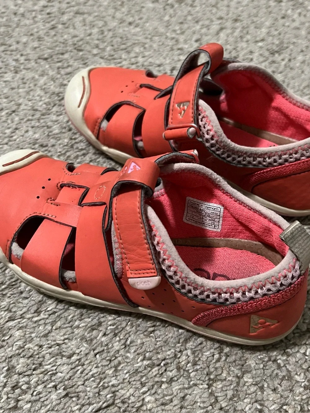 PLAE breathable closed