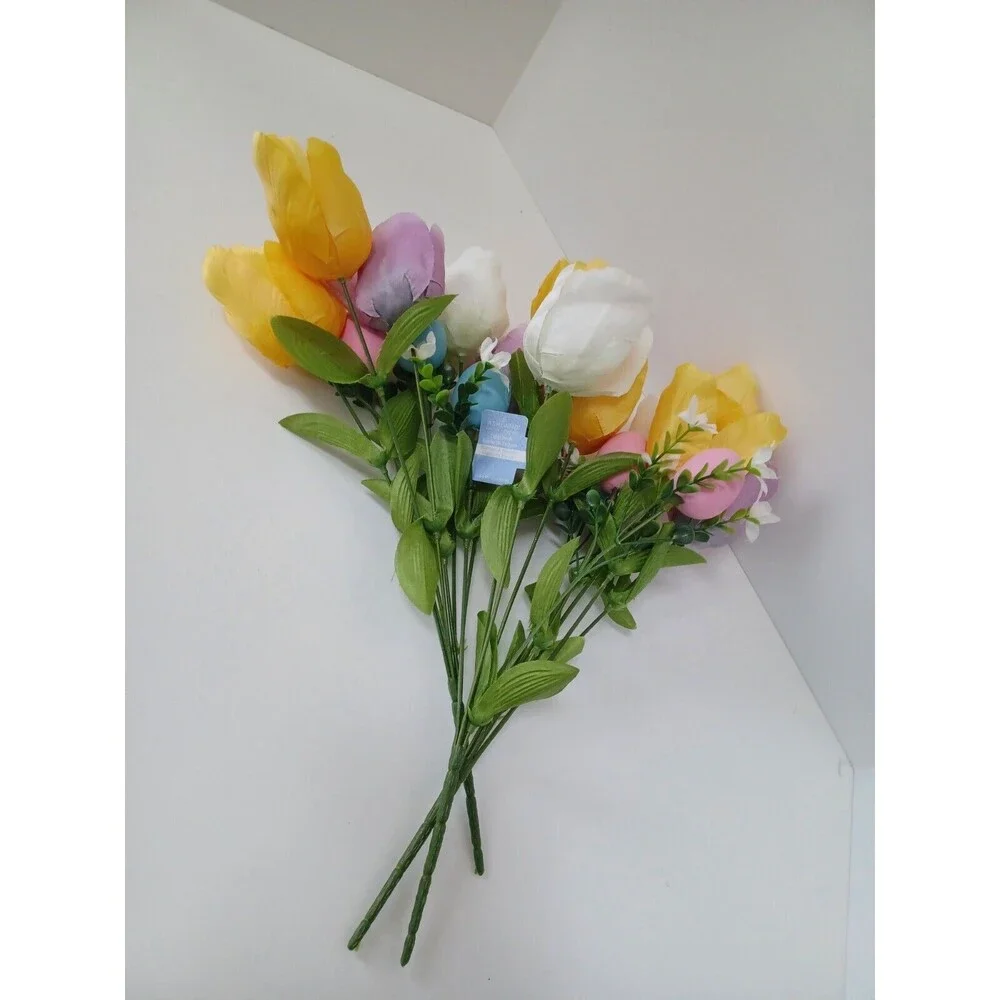 NEW Lot of 3 Bunnies & Blooms Ashland Tulip Bushes Crafts Easter‎