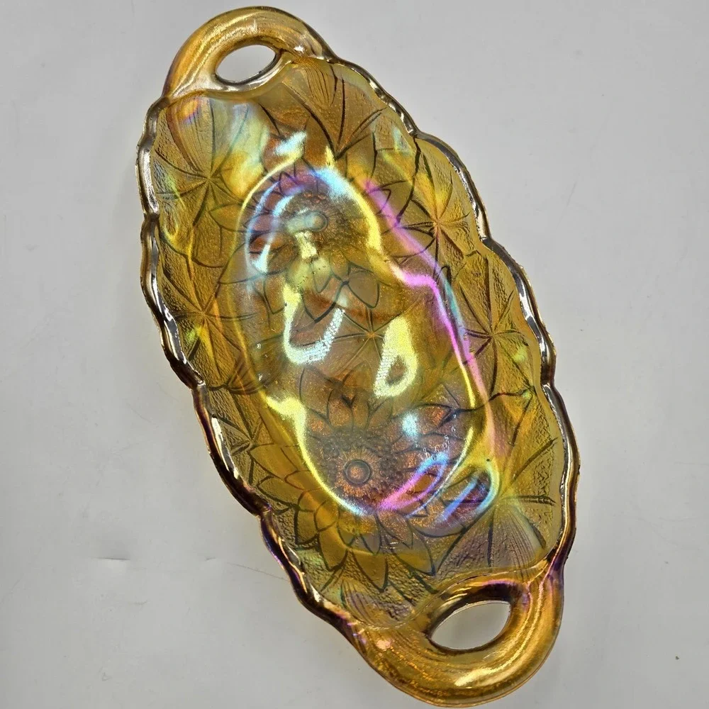 Indiana Glass beautiful dish