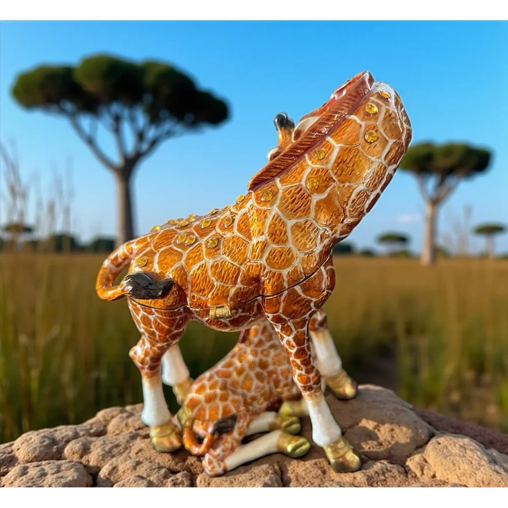 Rucinni Swarovski & Austria Stellux Crystals Giraffe Trinket‎ Jewelry Box Enamel