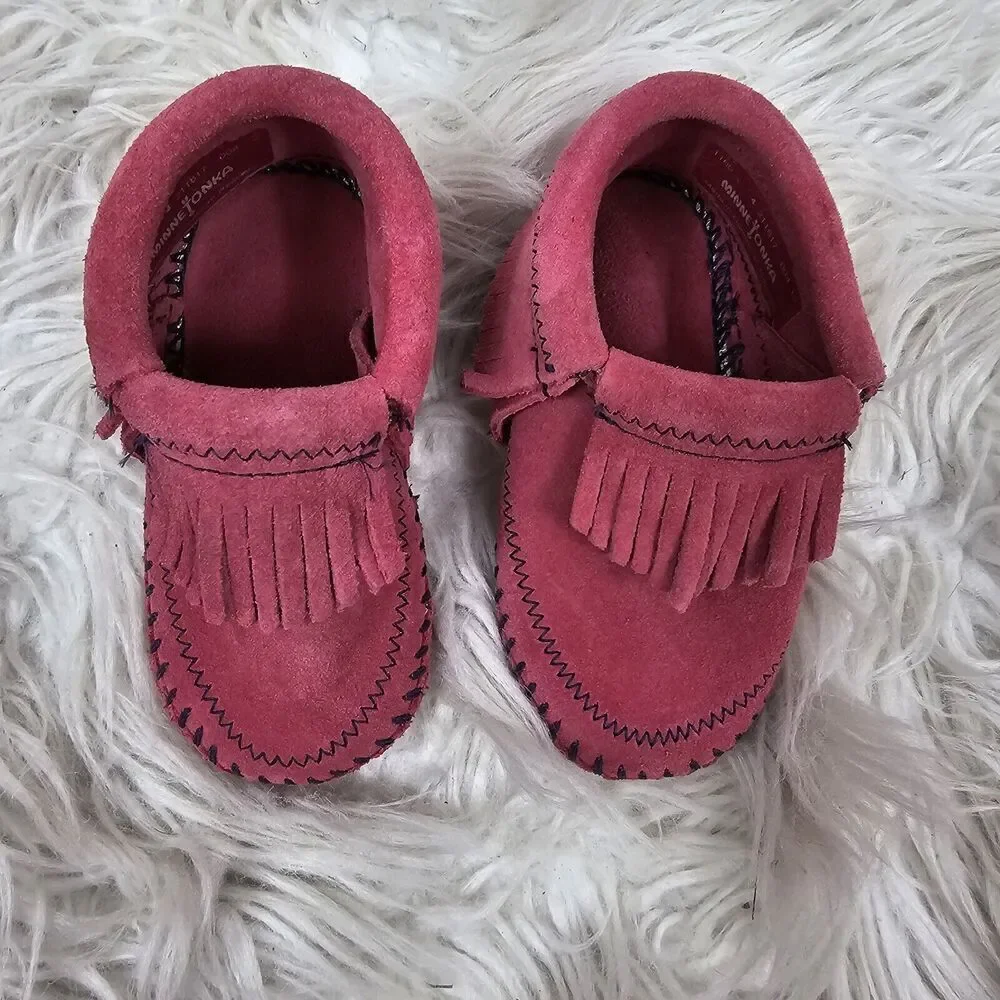 Minnetonka toddler boots