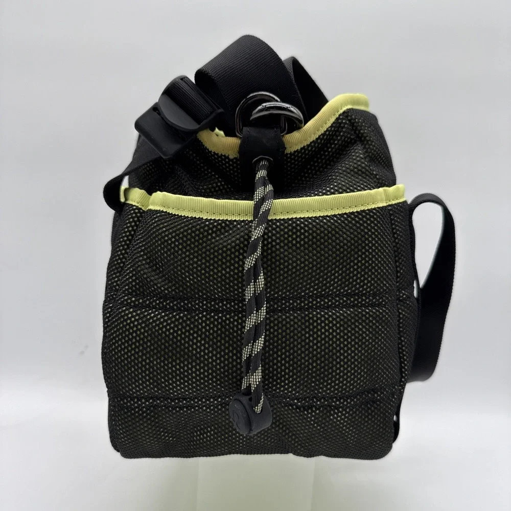Lululemon Dash‎ All Day Bucket bag *6.5L Black/Lemon Vibe