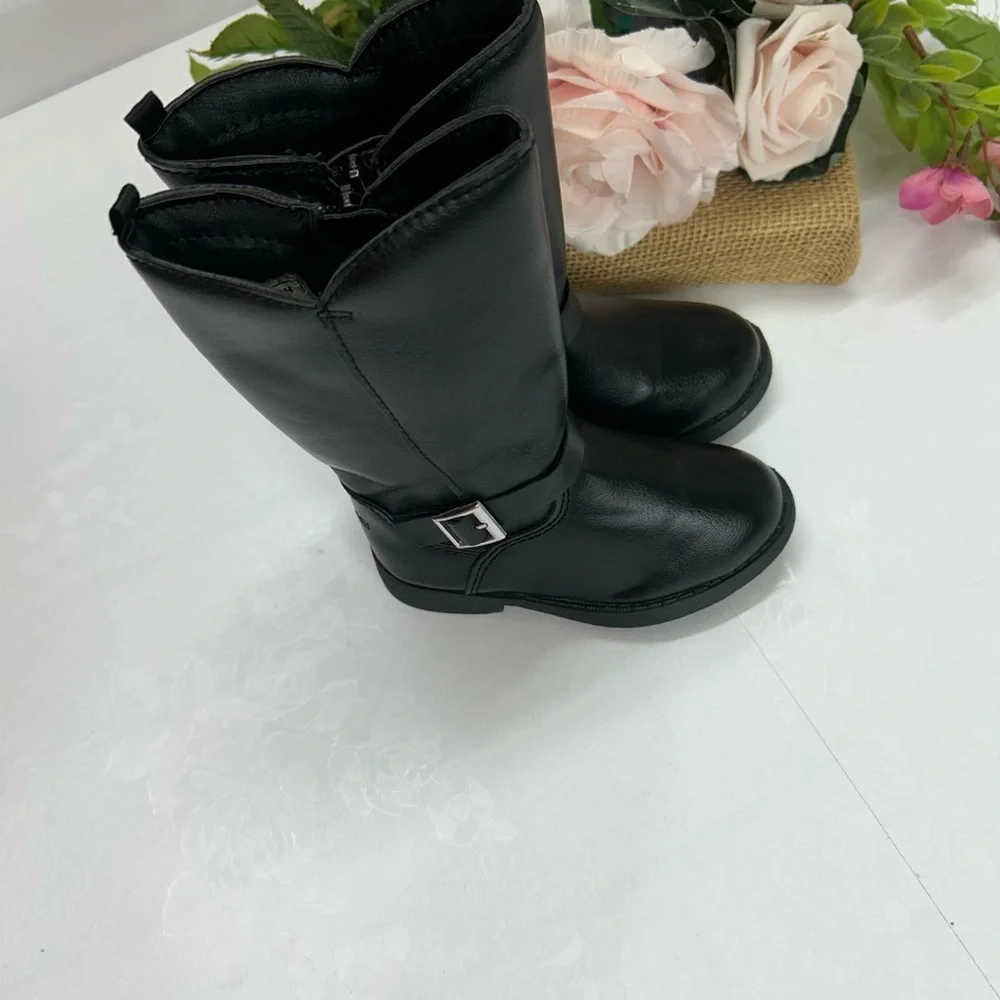 OshKosh Bgosh stylish mid