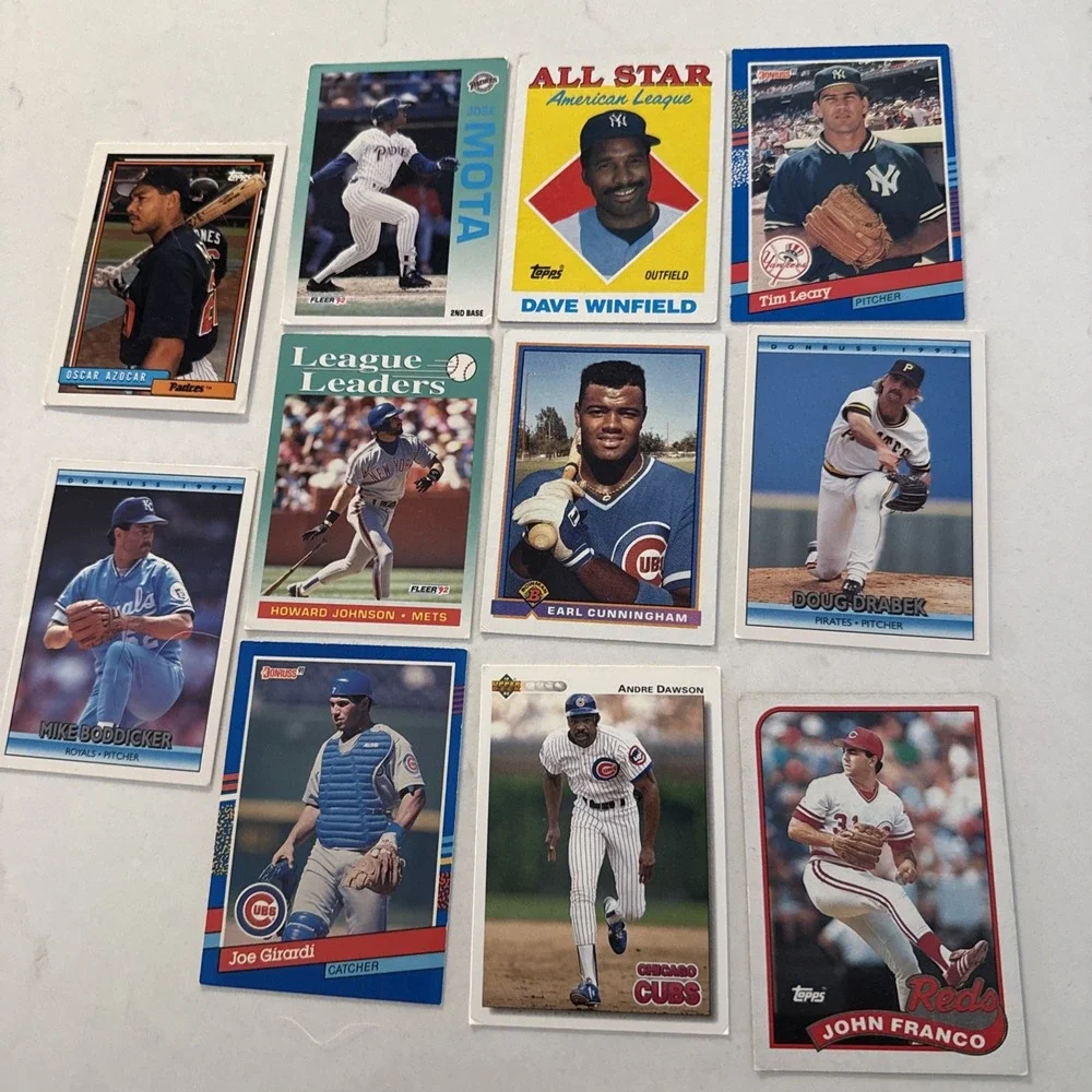 29 vintage baseball cards‎ 1985-1992