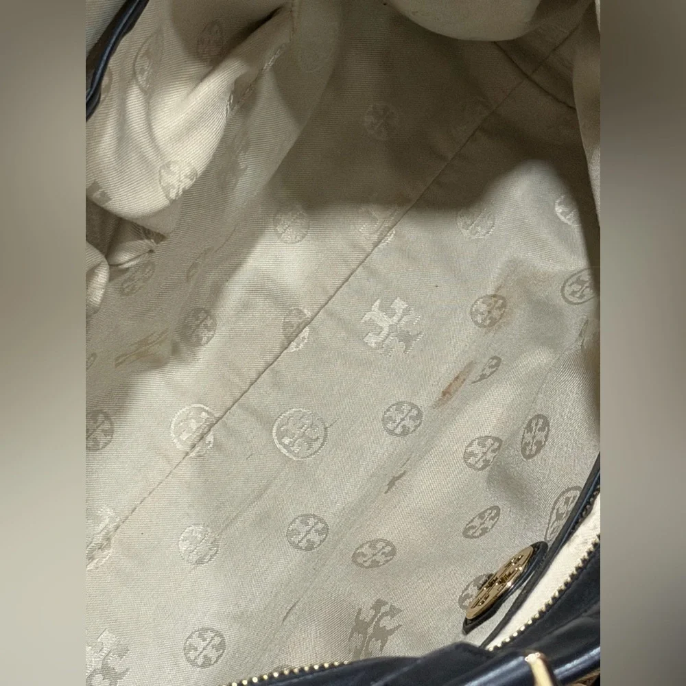Tory Burch not light dimensions