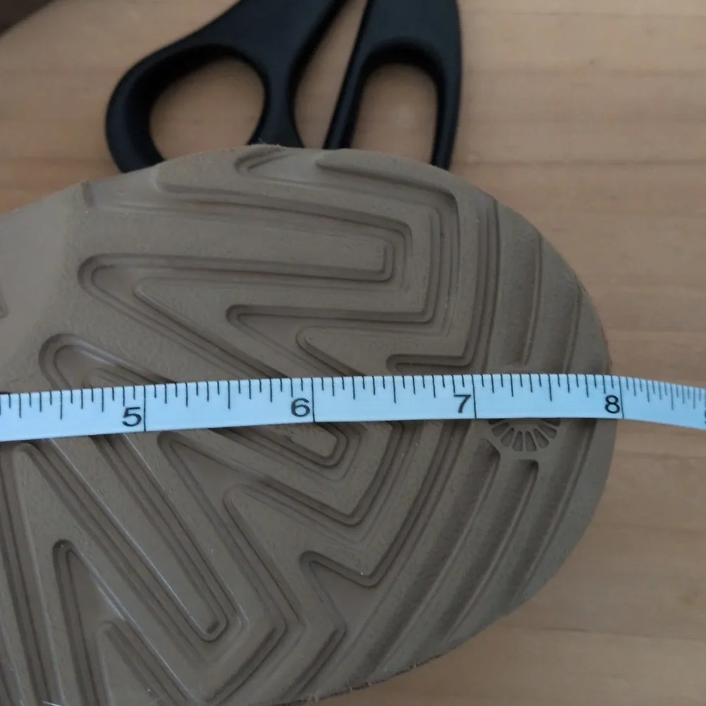 Ugg Tasman II Slippers Toddler Size 11 Chestnut Brown