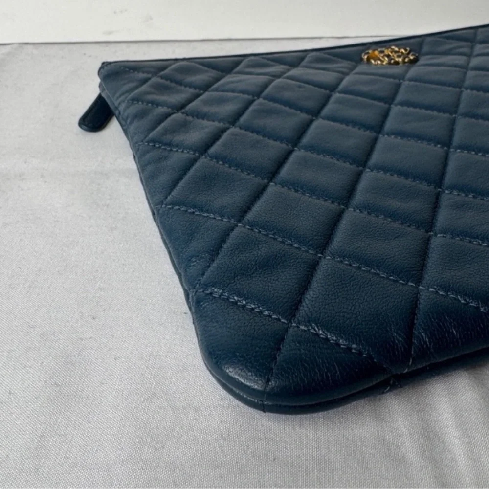 CHANEL Chanel Matelasse Blue Quilted Lamb Skin Clutch Back Pocket zipperClosure
