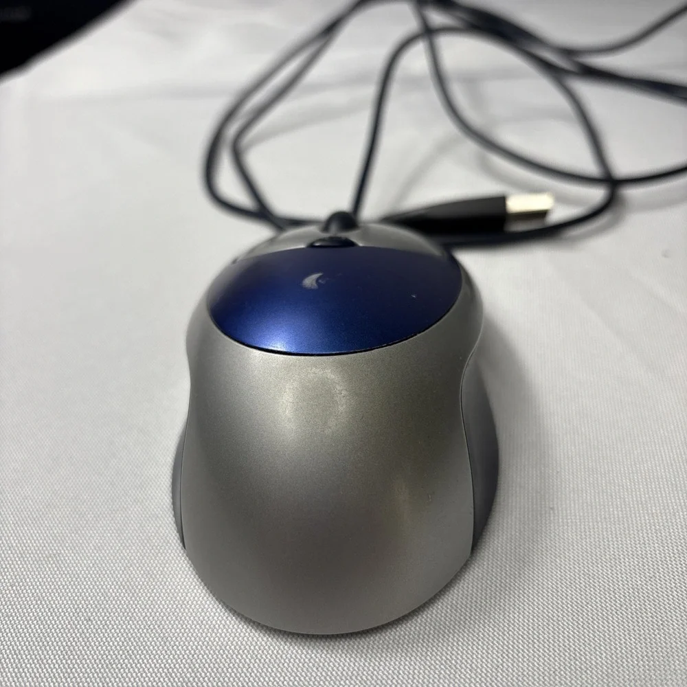 Used Original Logitech Click! Optical Mouse M-BT85‎ USB