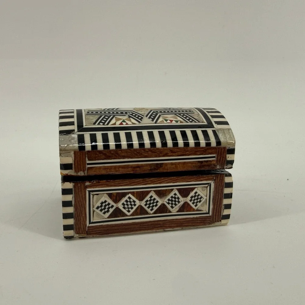 Unbranded intricately handcrafted