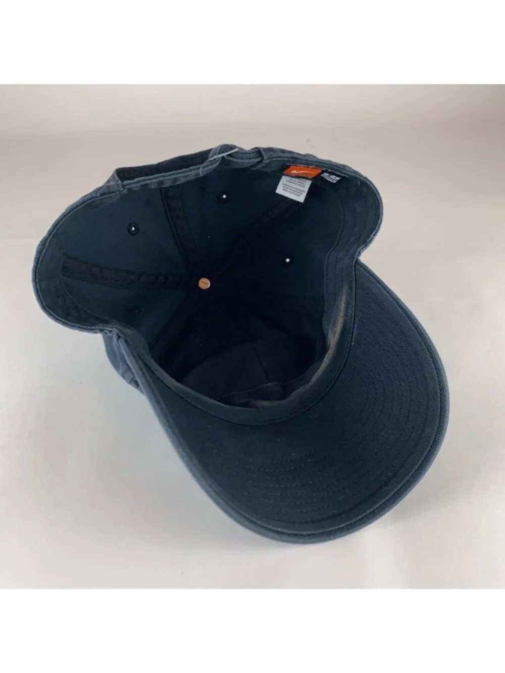 Nike Heritage86 Unisex Navy Blue Relaxed Fit Strapback Hat 626305-012