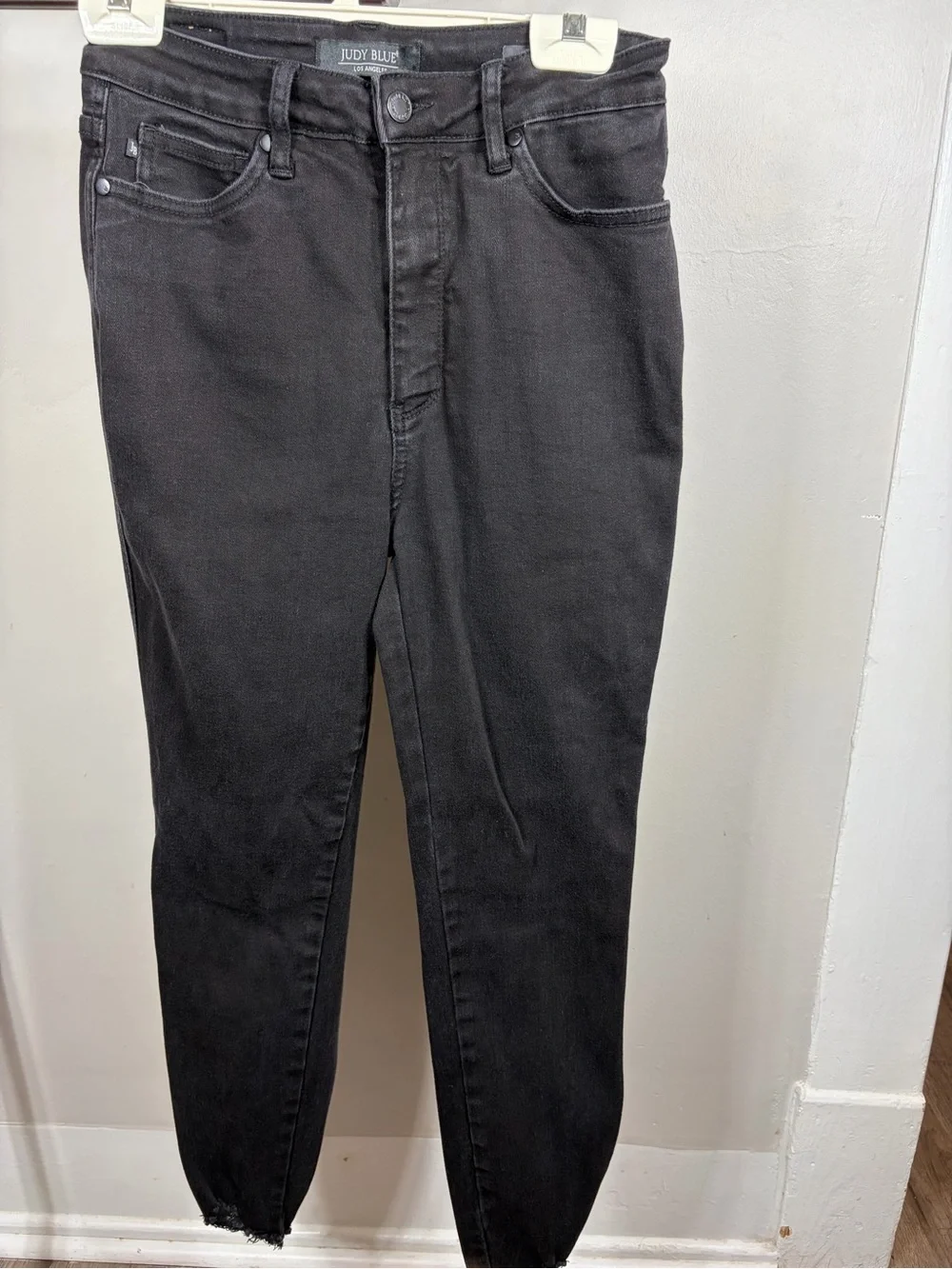 Judy Blue Black High Rise Skinny Jeans Stretchy Distressed Raw Hem