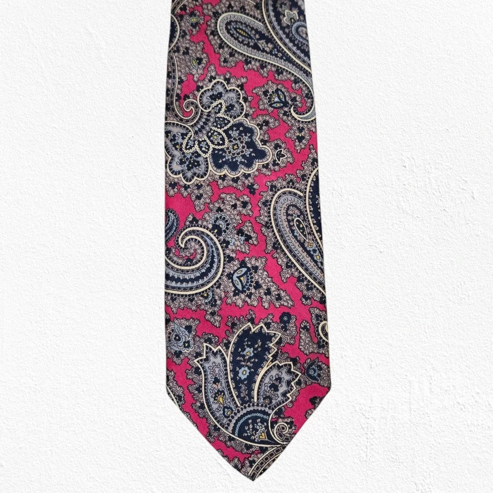 Vintage 80s Red Paisley Damask Silk Tie Hand Sewn USA Made Italy Fabric