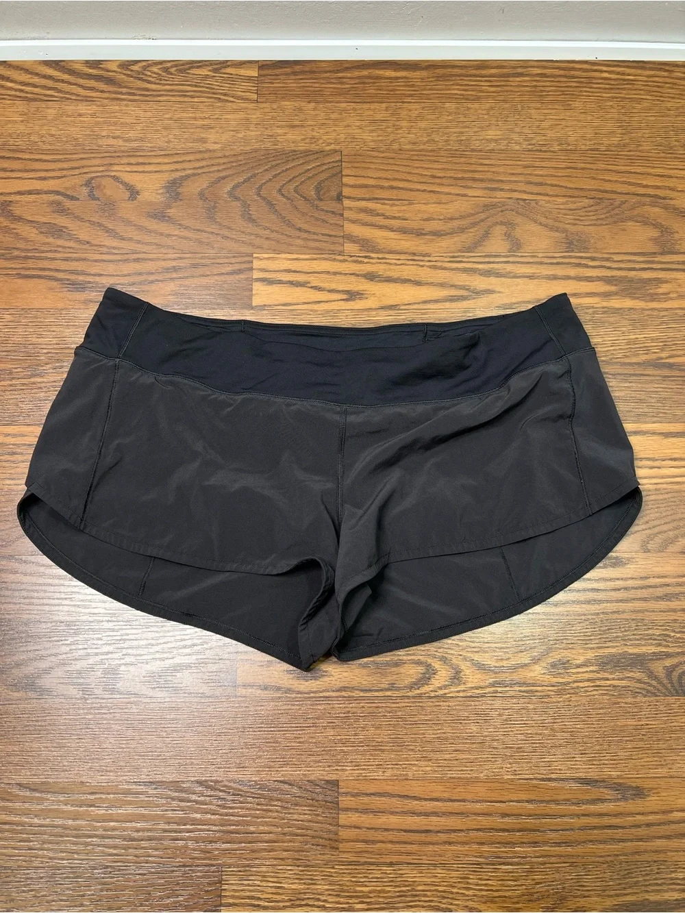 lululemon athletica good pre