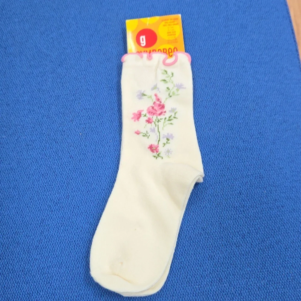 Vintage Y2K NWT gymboree Floral socks Size 6-7