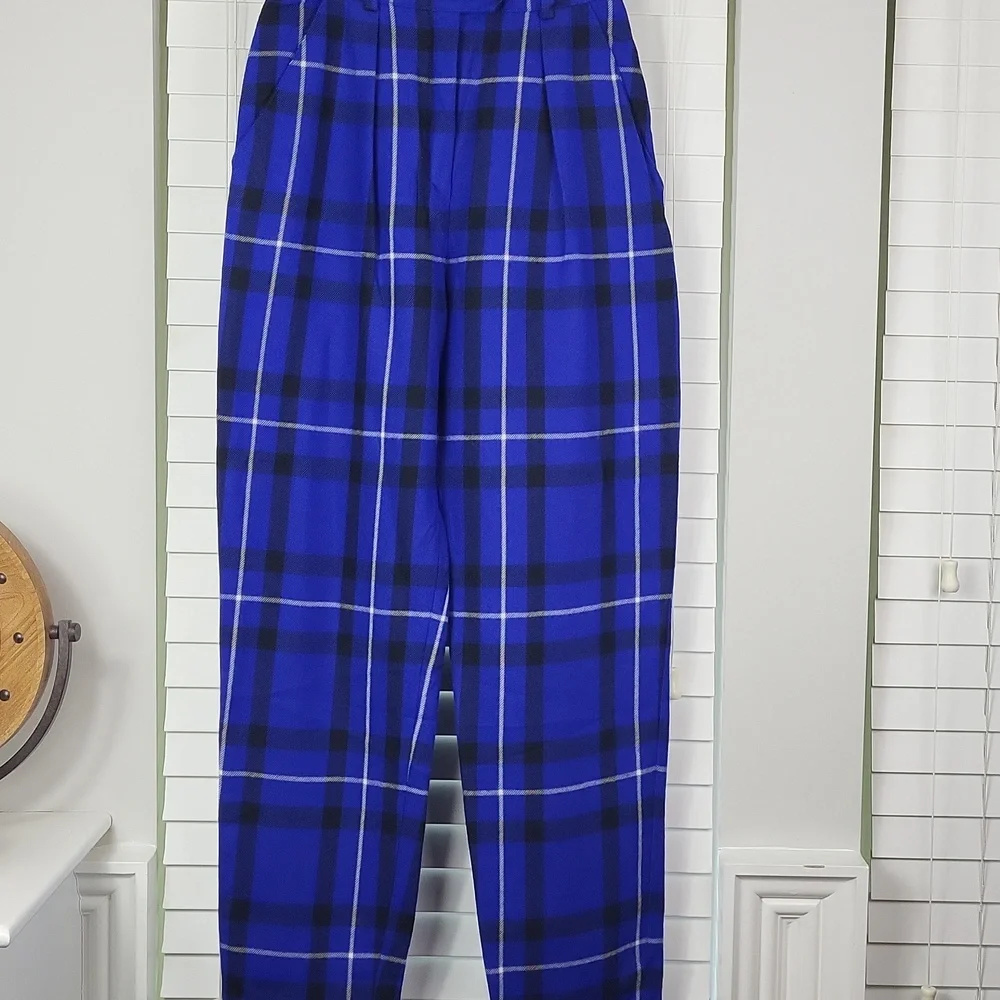 ESCADA‎ Vintage Wool High-Waist Blue Plaid Straight-Leg Trousers. Size 34 (US 0)