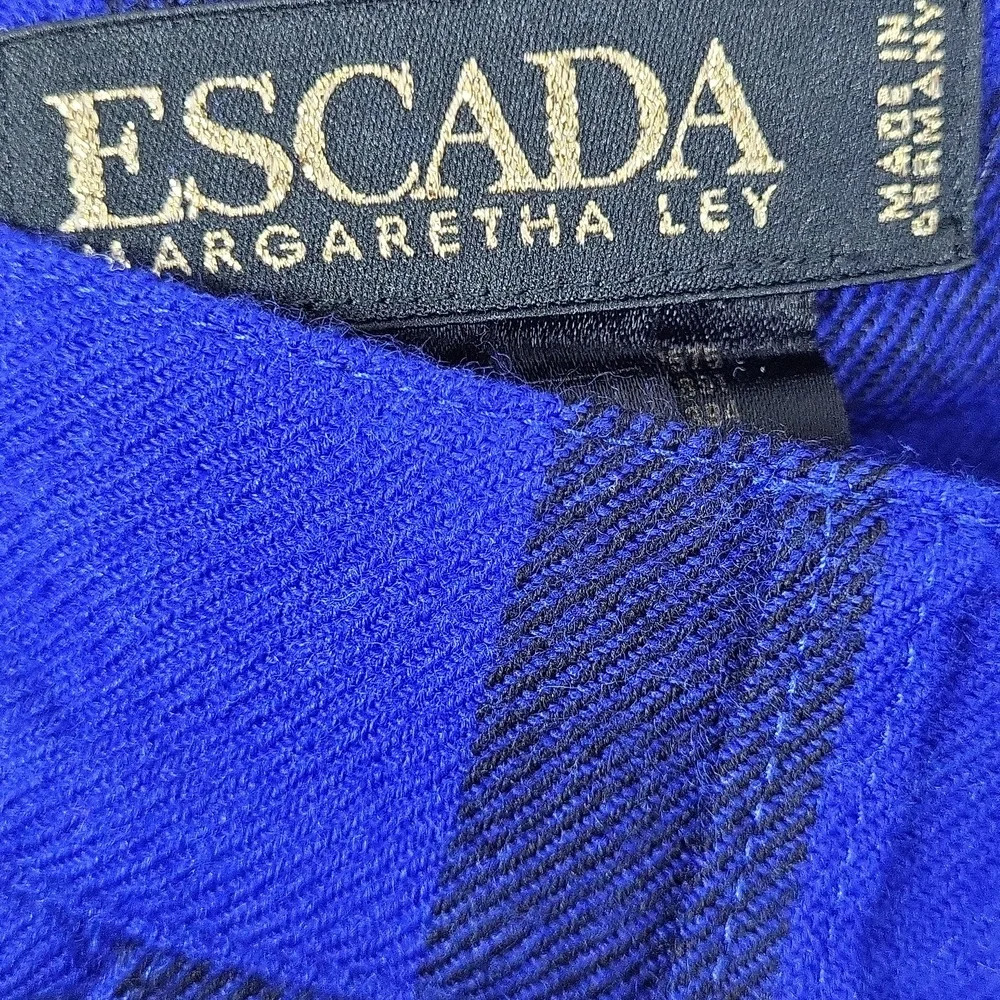 ESCADA‎ Vintage Wool High-Waist Blue Plaid Straight-Leg Trousers. Size 34 (US 0)