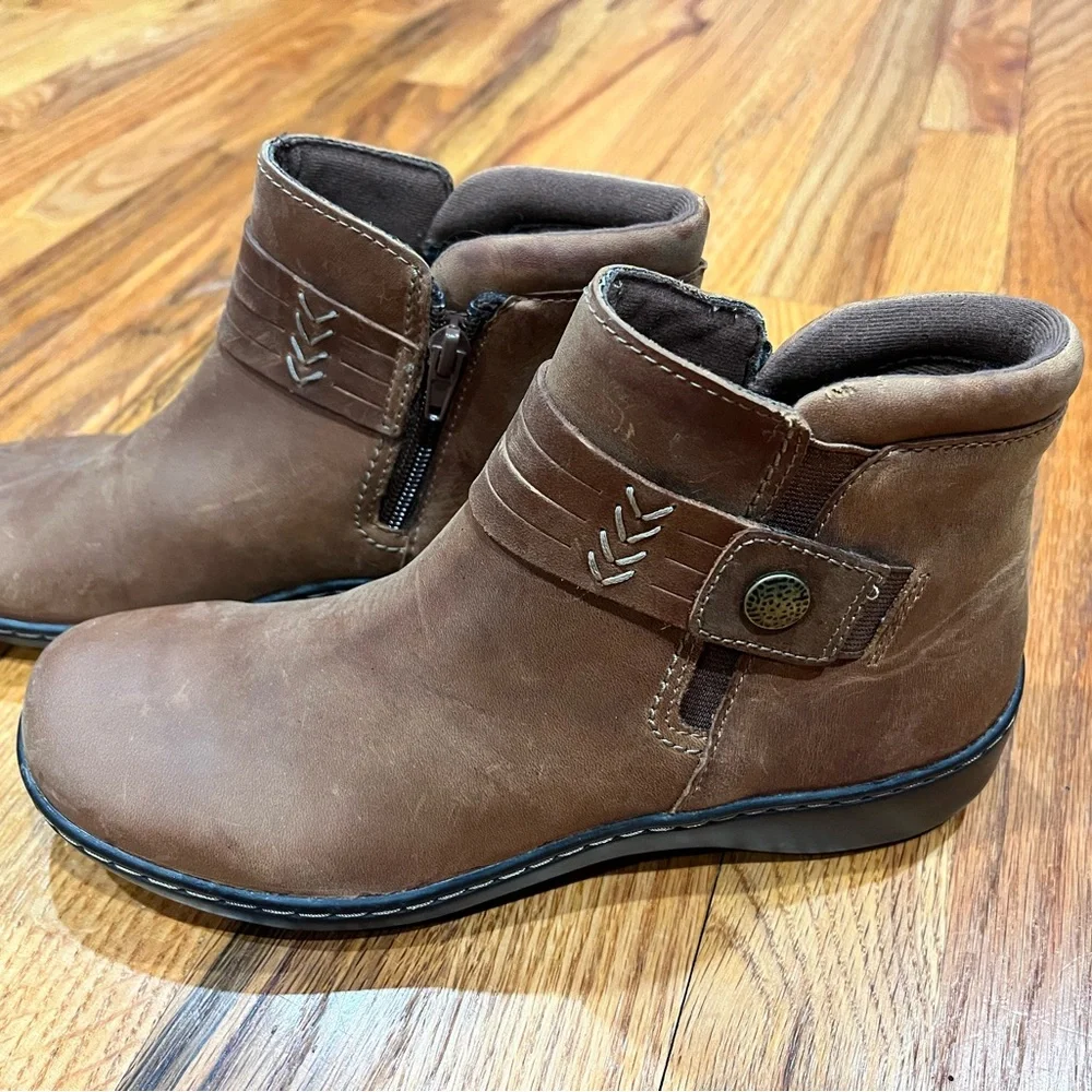 Clarks collections by