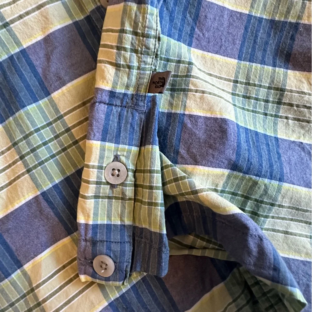 The North Face Shirt Men’s XL‎ Blue Yellow Plaid Short Sleeve Button Down