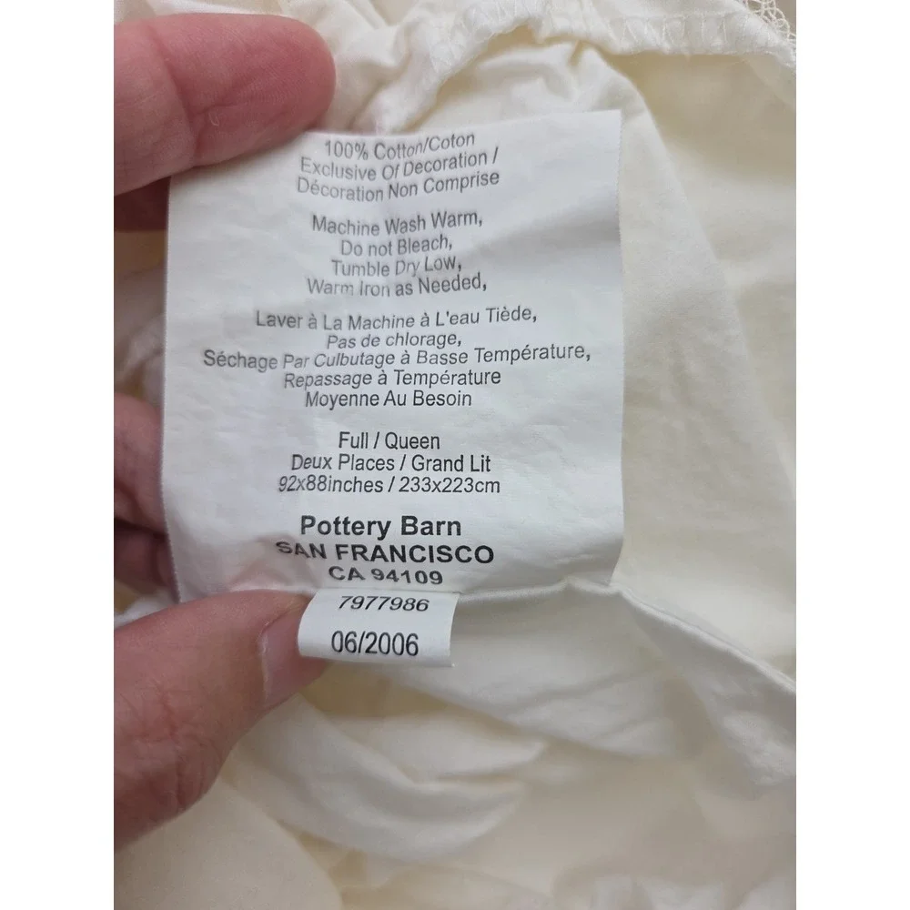 POTTERY BARN Pearl Dot Red Embroidered Full/Queen Size Duvet Cover + 2 Shams Set