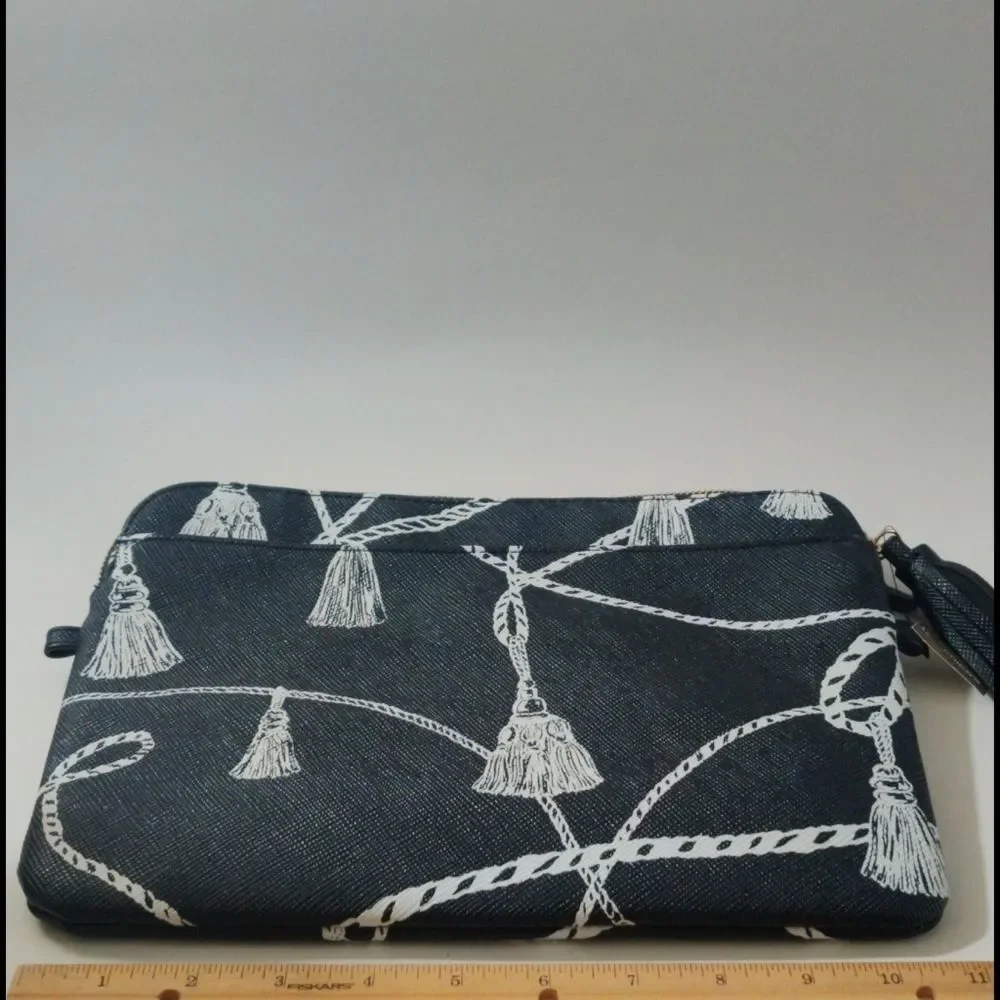 Chicos tassel printed