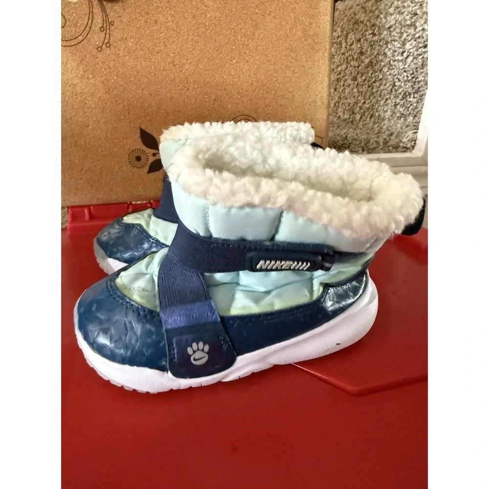 Nike good preowned