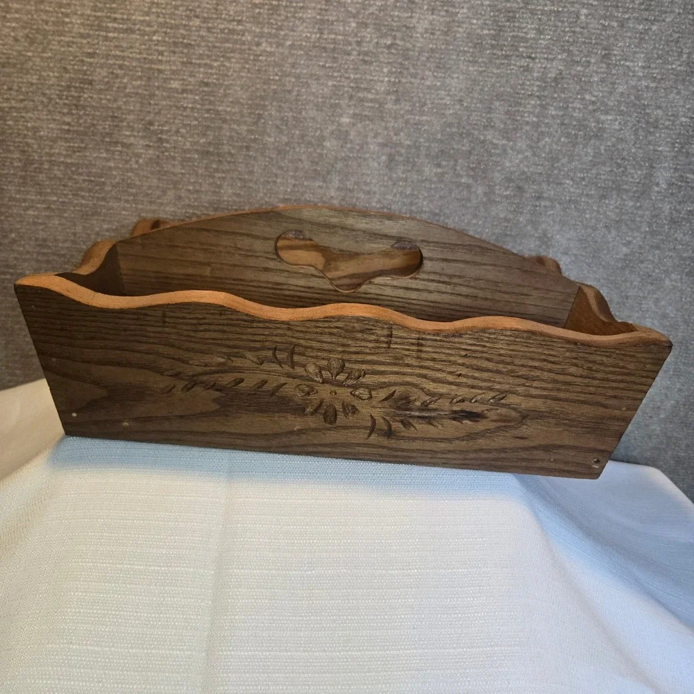 Vintage Style Wood Caddy Scalloped Edge Etched Floral Handle Organizer Box