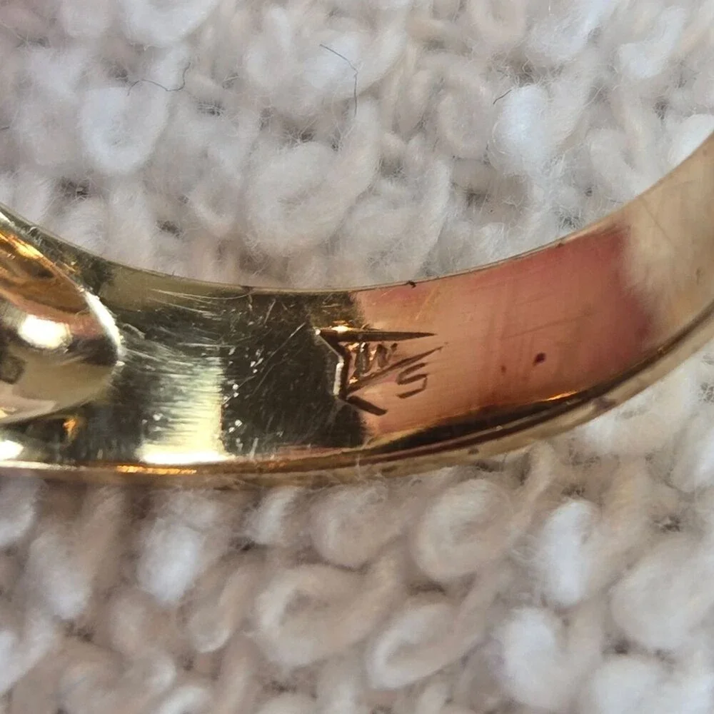 unbranded outfit touch ring