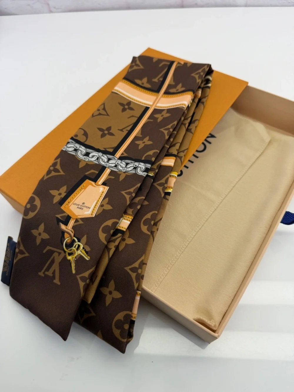 Louis Vuitton Silk Monogram Confidential Bandeau Brown