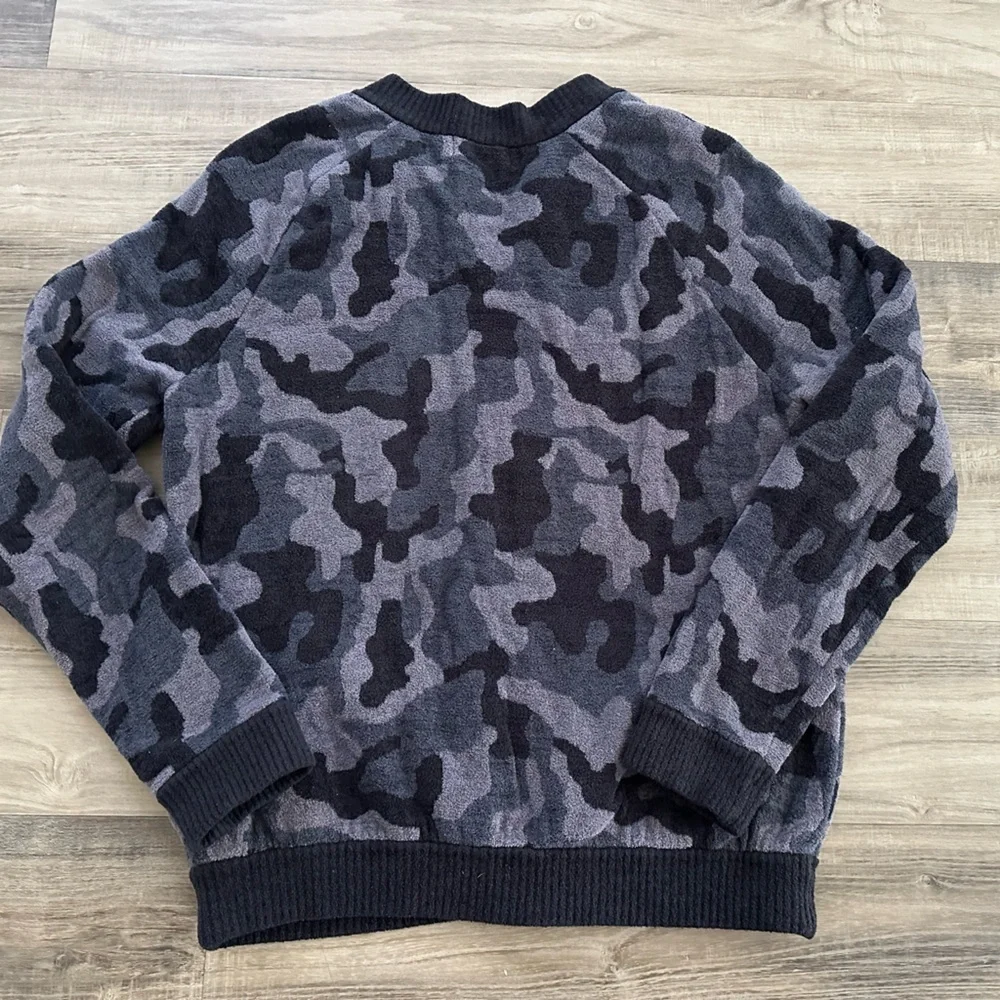Barefoot Dreams CozyChic Ultra Lite Camo Zip-Up Jacket in Gray/Black, Medium