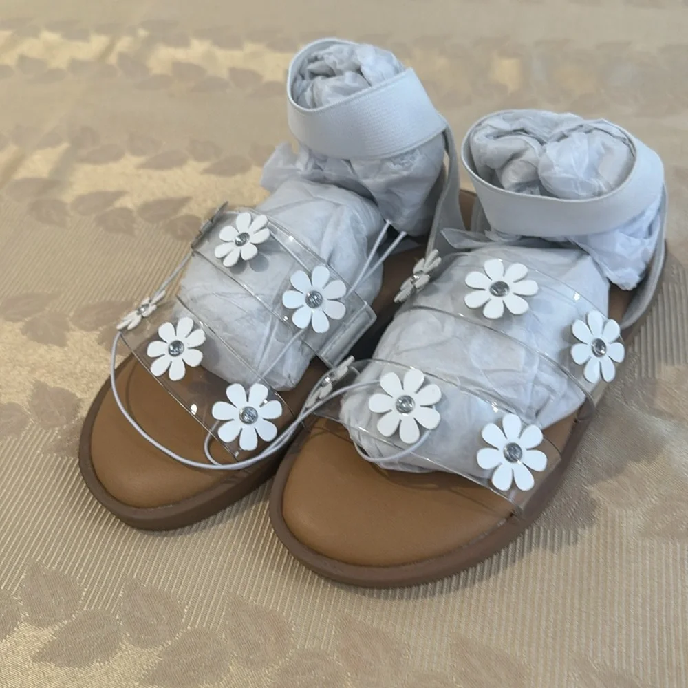 Steve Madden Kids Jashlin Daisy Embellished Sandal