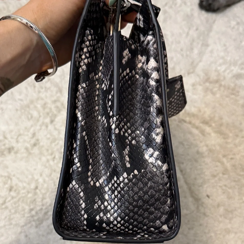 NWOT Michael Kors Penelope Top Handle Satchel