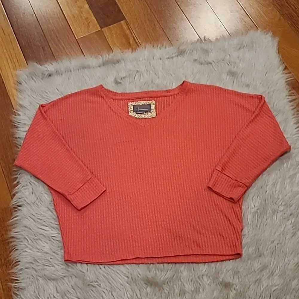 Anthropologie womens woven pink v neck cropped long sleeve shirt‎ size small
