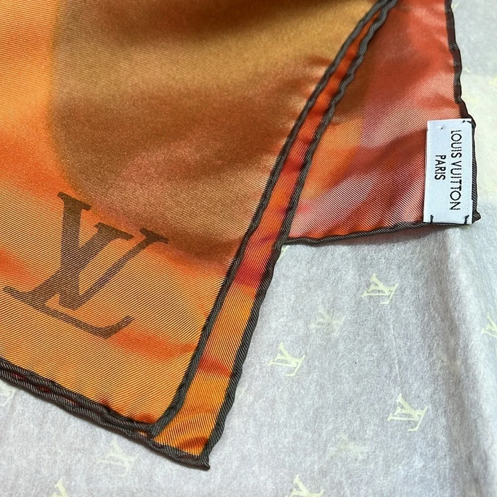 LOUIS VUITTON VINTAGE SILK SCARF